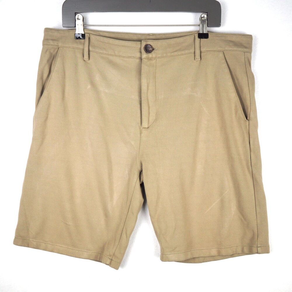 True Classic Comfort Knit Stretch Shorts Khaki Mens 34 Flat Front 9" Inseam
